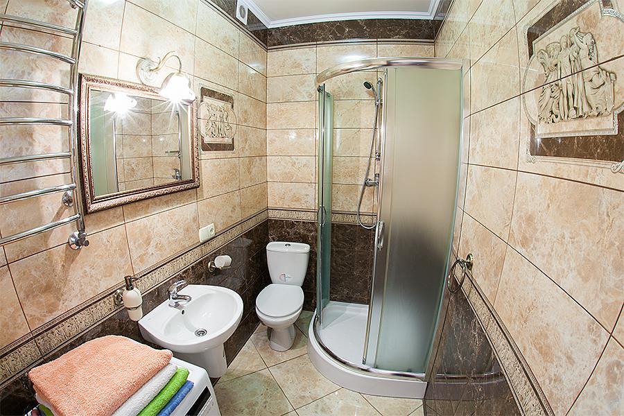 Apartment Vozle Teatra Opery I Baleta Lviv Exteriör bild